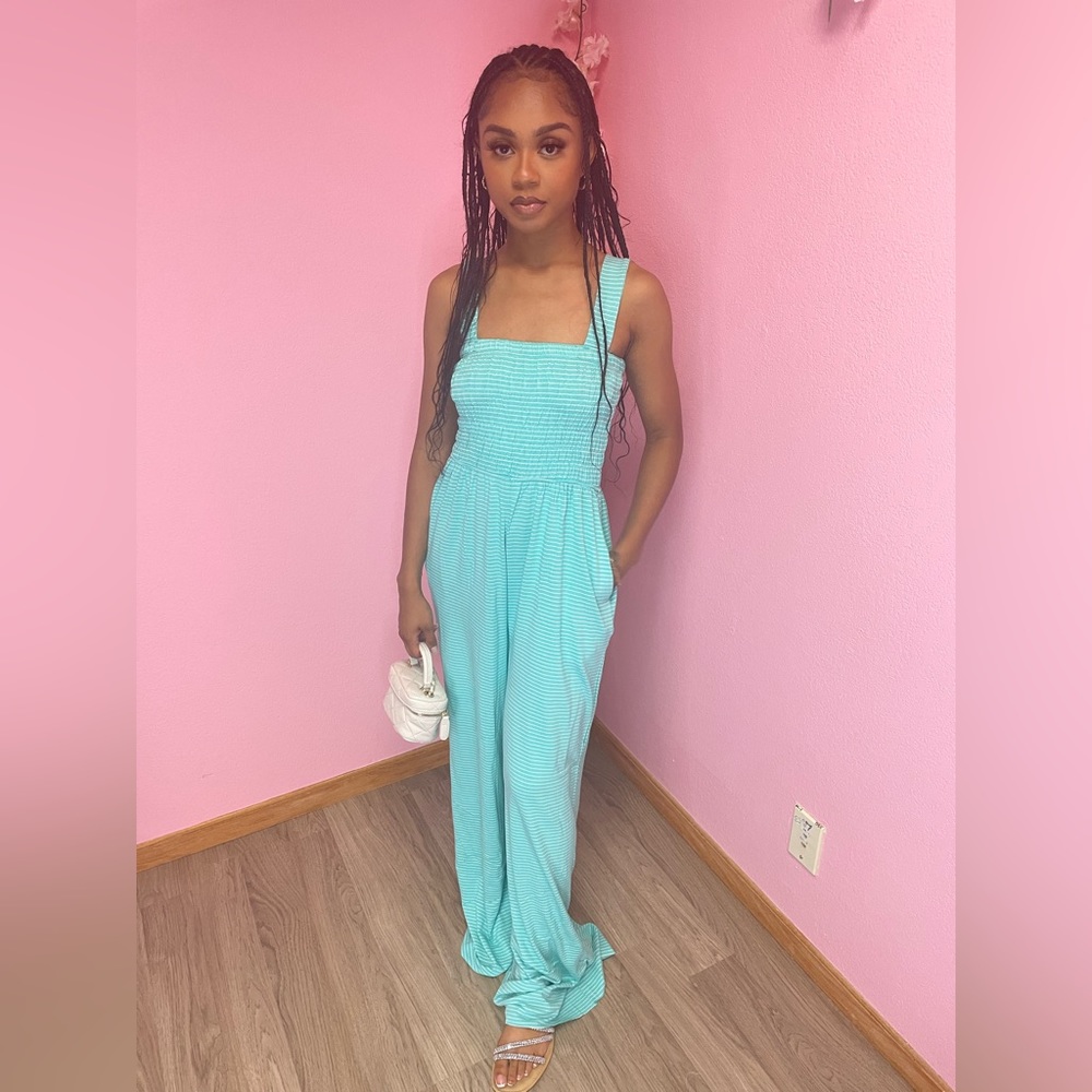 🍬 Mint Jumpsuit 🍬 - Picture 8 of 8